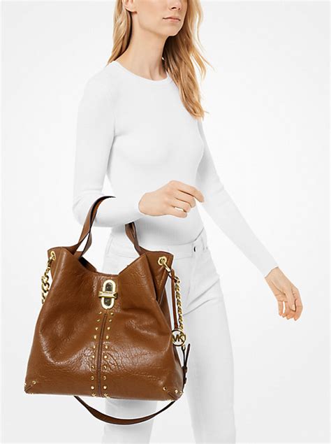 michael kors uptown astor large shoulder bag bordeaux leather|Michael Kors astor legacy bags.